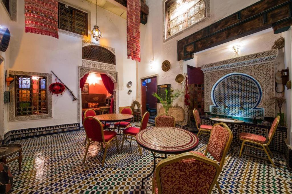 Dar Tamo Hotel Fez Bagian luar foto