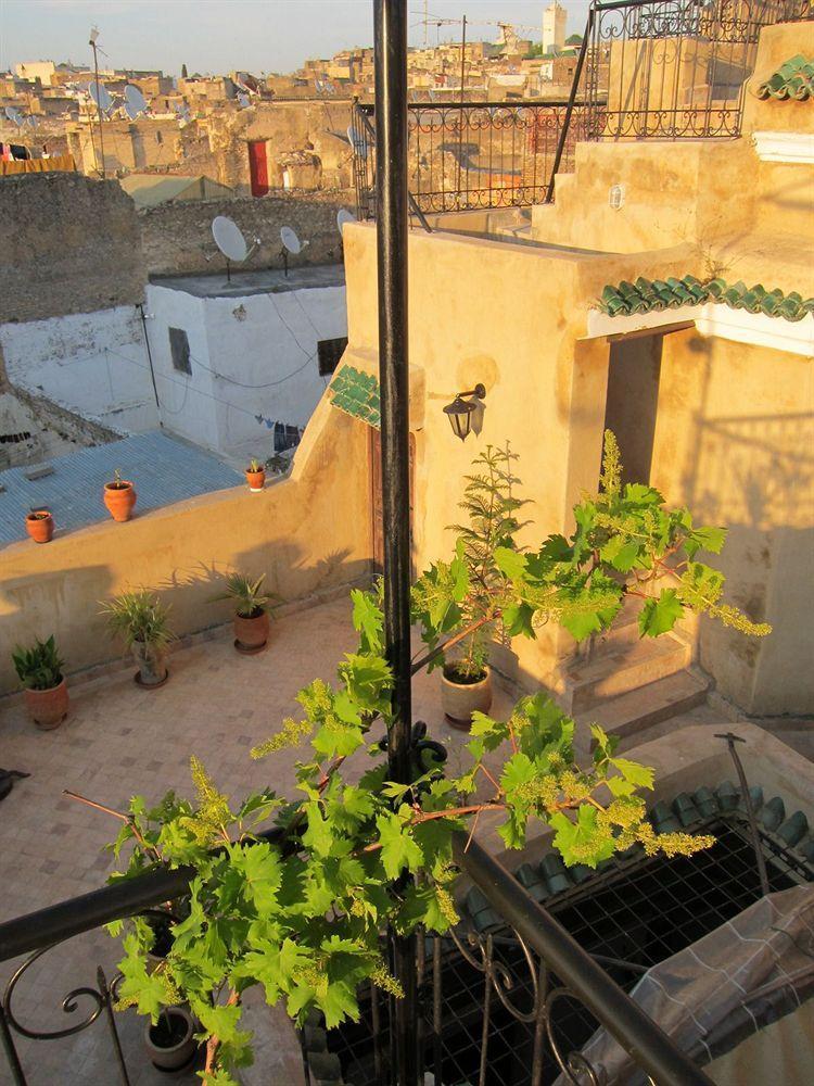 Dar Tamo Hotel Fez Bagian luar foto