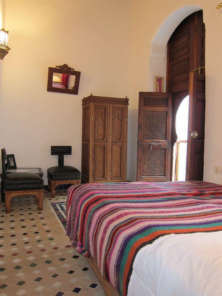 Dar Tamo Hotel Fez Bagian luar foto