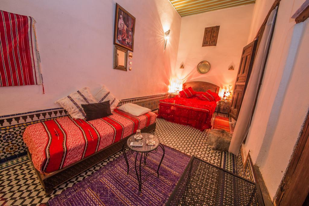 Dar Tamo Hotel Fez Bagian luar foto