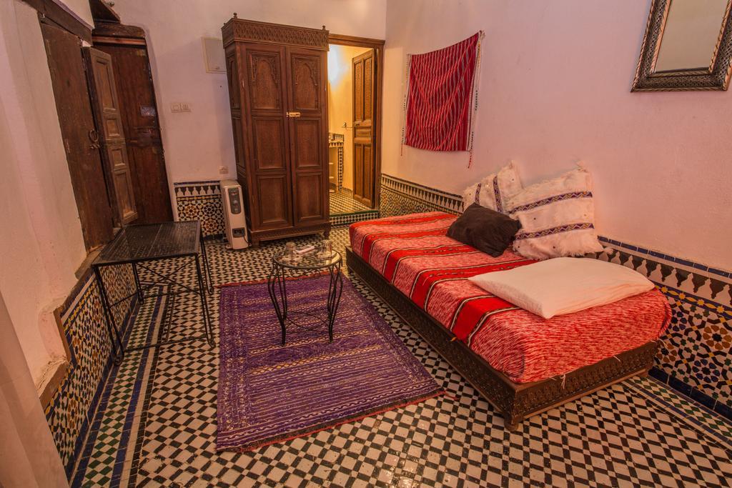 Dar Tamo Hotel Fez Bagian luar foto