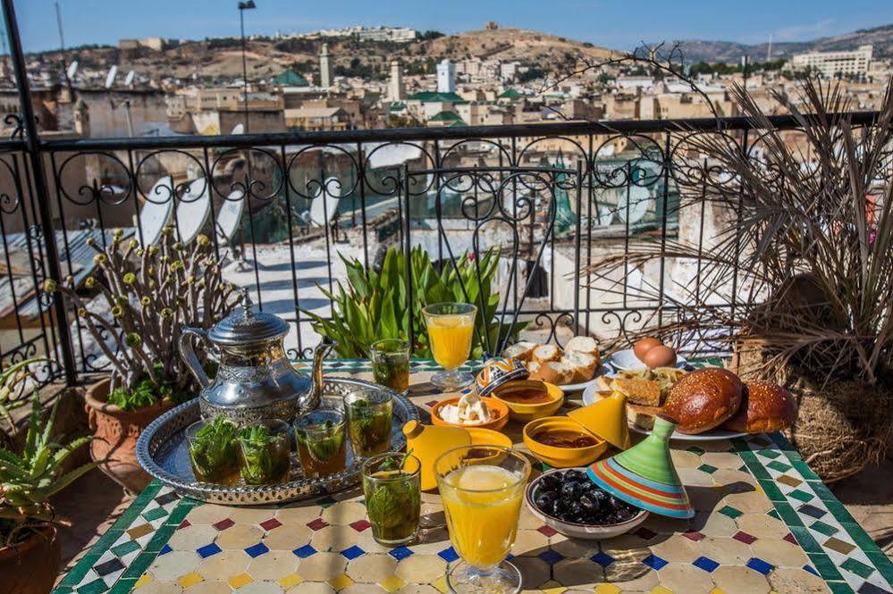 Dar Tamo Hotel Fez Bagian luar foto